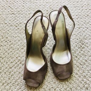 NEW - Pretty slingbacks